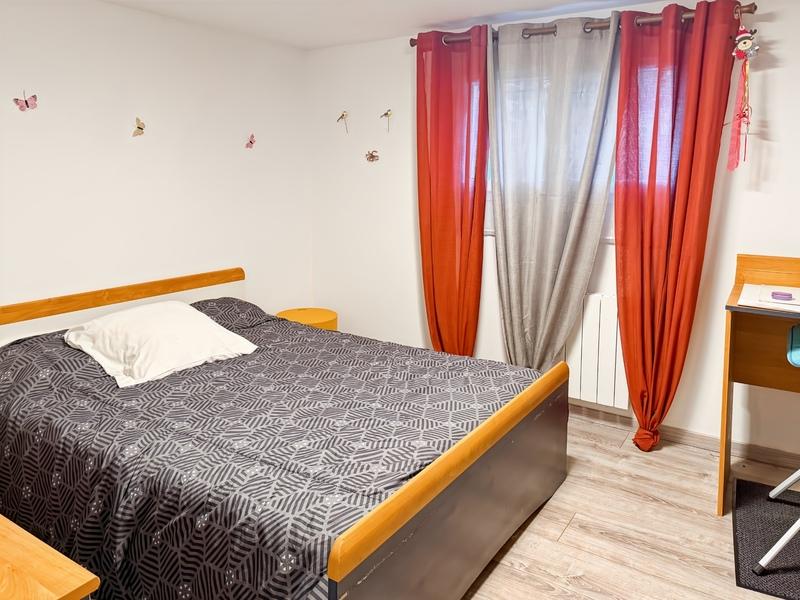 Maison - 196 m² - 8 pièces