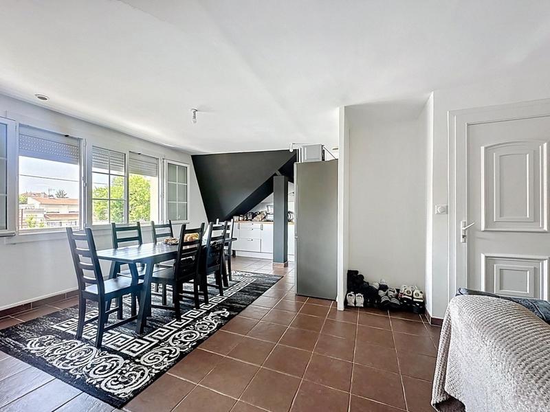 Appartement - 61 m² - 2 pièces