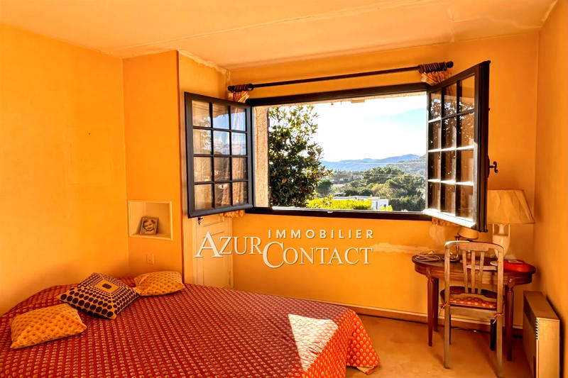 Maison - 200 m² - 6 pièces