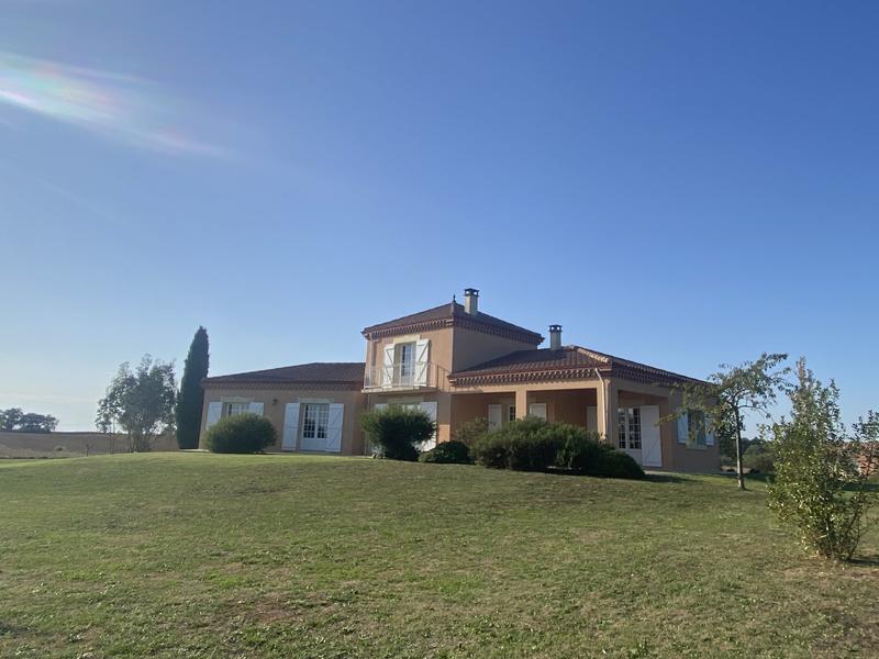 Maison - 162 m² - 5 pièces