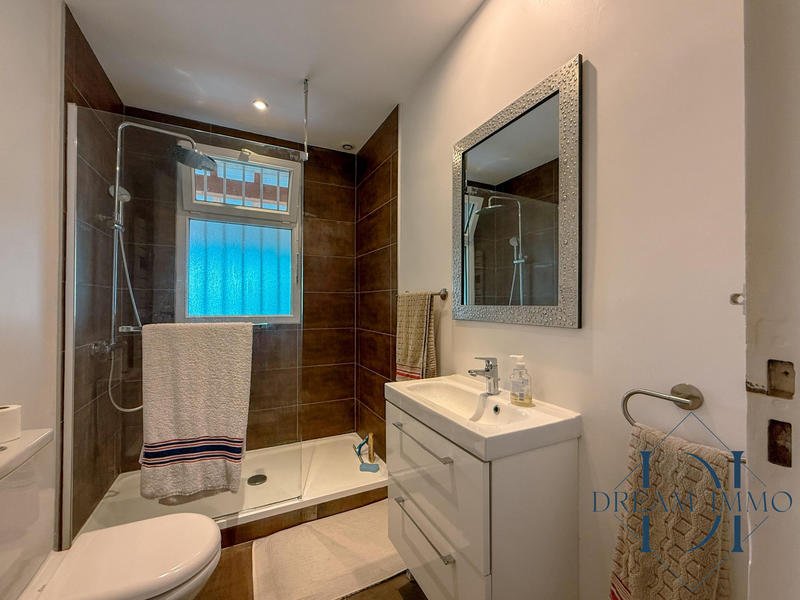 Maison - 144 m² - 6 pièces