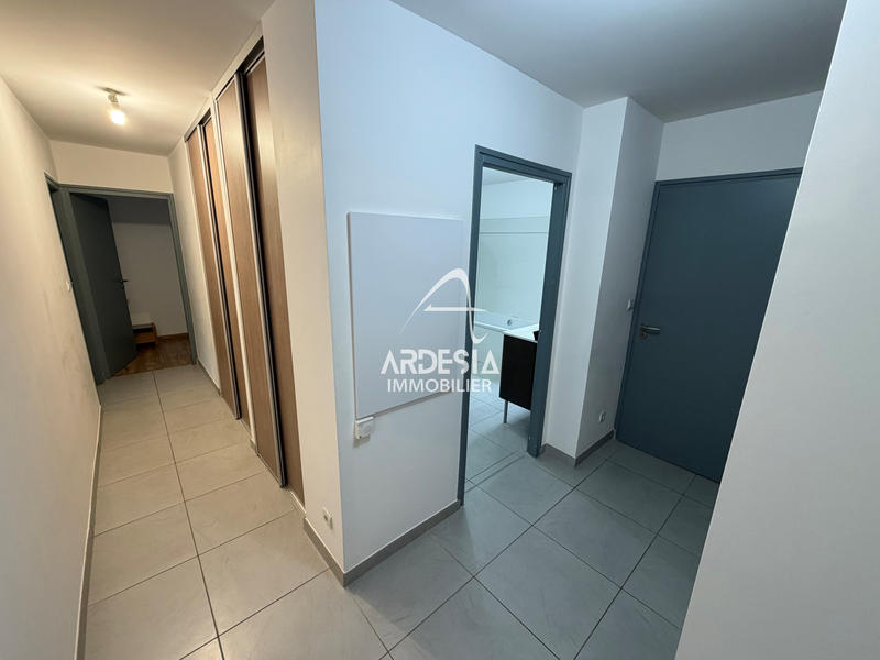 Appartement - 93 m² - 3 pièces