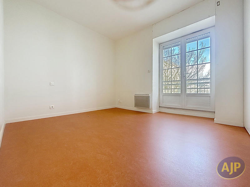 Appartement - 72 m² - 3 pièces