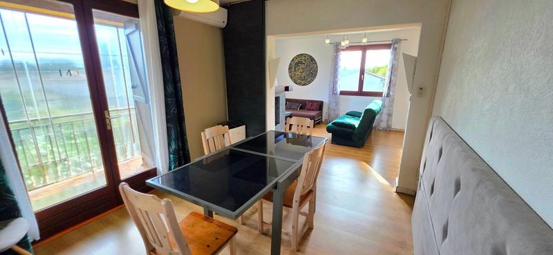 Maison - 170 m² - 8 pièces