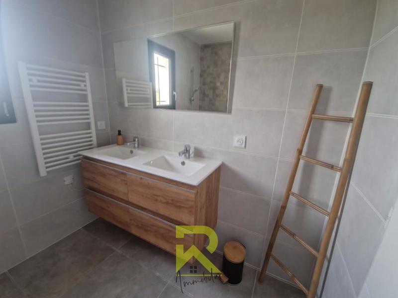 Villa - 95 m² - 4 pièces