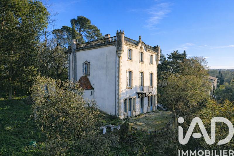 Maison - 283 m² - 10 pièces