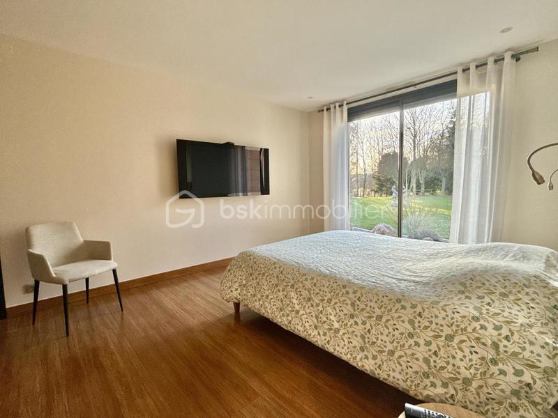 Villa - 365 m² - 9 pièces