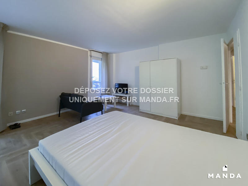 Chambre - 10 m² - 4 pièces