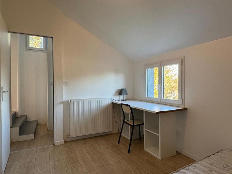 Maison - 84 m² - 5 pièces