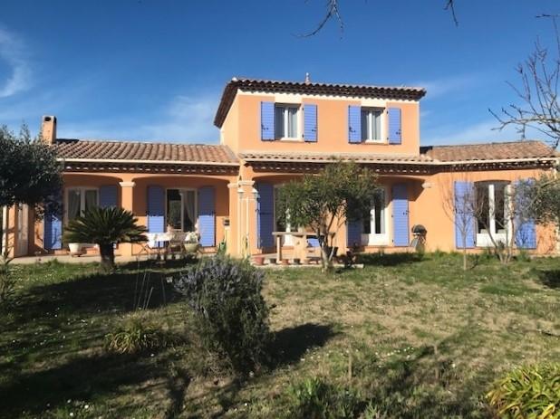 Villa - 159 m² - 8 pièces