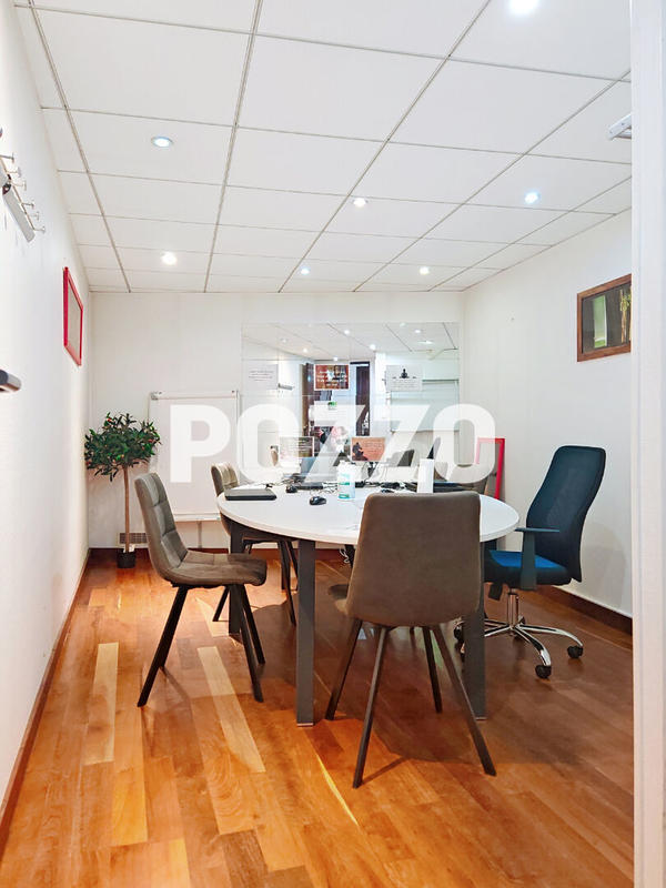 Local commercial - 85 m² - 5 pièces