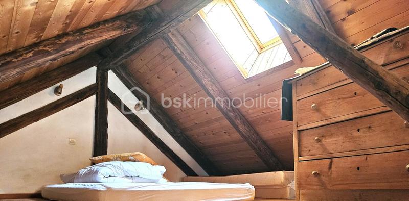 Maison de village - 200 m² - 9 pièces