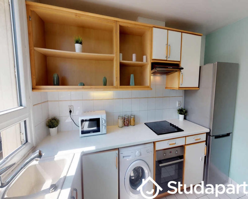 Chambre - 70 m² - 1 pièce