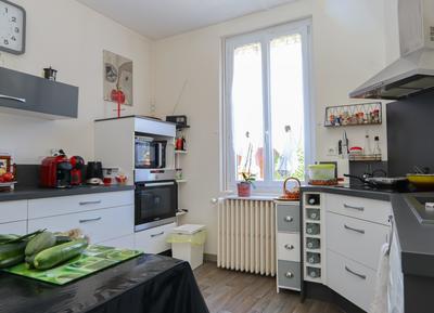 Maison traditionnelle - 81 m² - 4 pièces