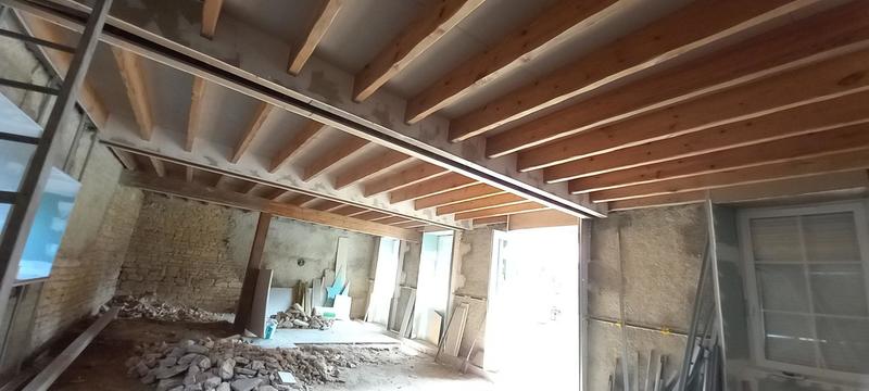 Maison - 235 m² - 9 pièces