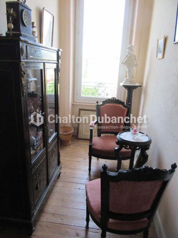 Maison - 170 m² - 8 pièces