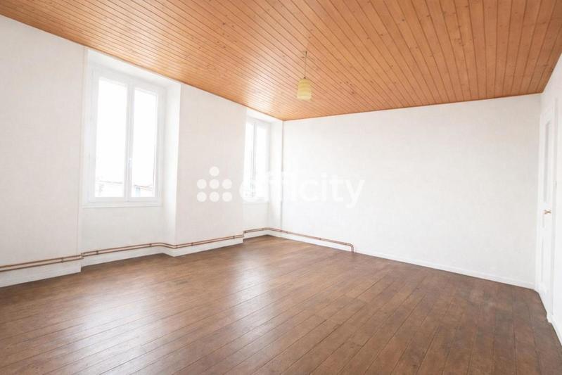 Maison ancienne - 175 m² - 7 pièces