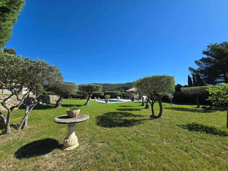 Villa - 192 m² - 6 pièces