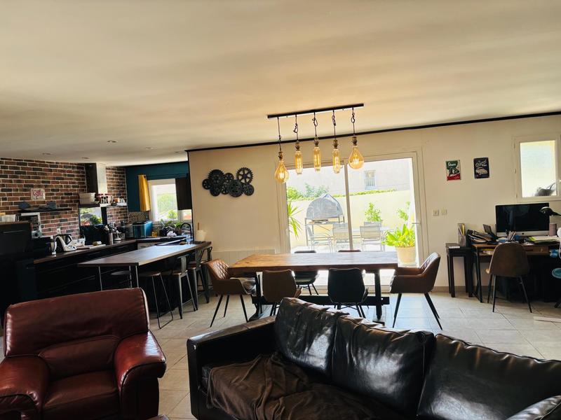 Maison - 140 m² - 5 pièces