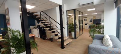 Local commercial - 220 m² - 8 pièces