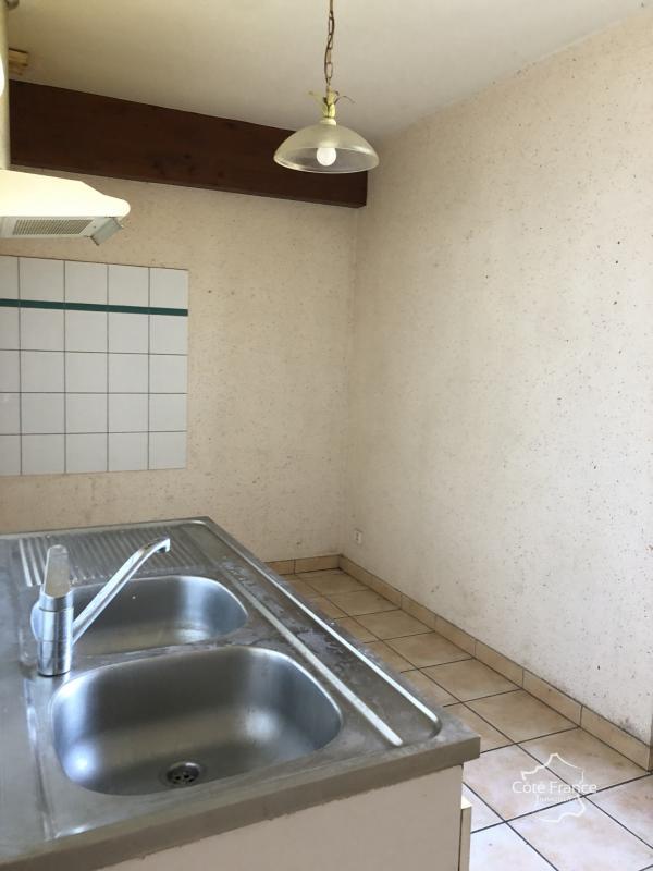 Maison en pierre - 80 m² - 4 pièces