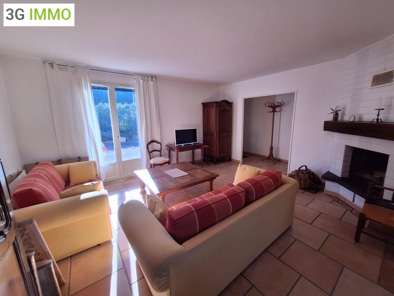 Maison - 111 m² - 5 pièces