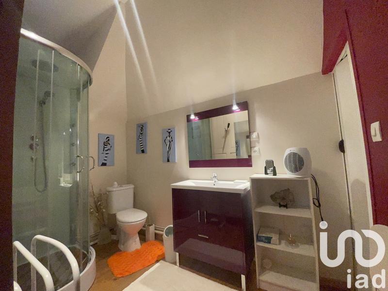 Maison - 180 m² - 11 pièces