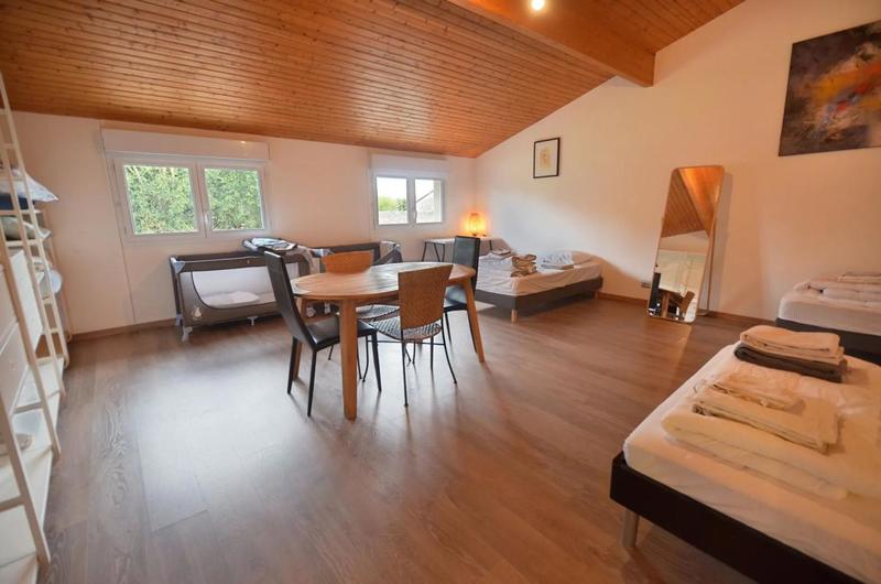 Maison - 318 m² - 12 pièces