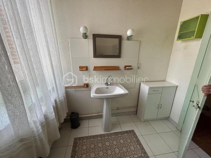 Maison - 300 m² - 8 pièces