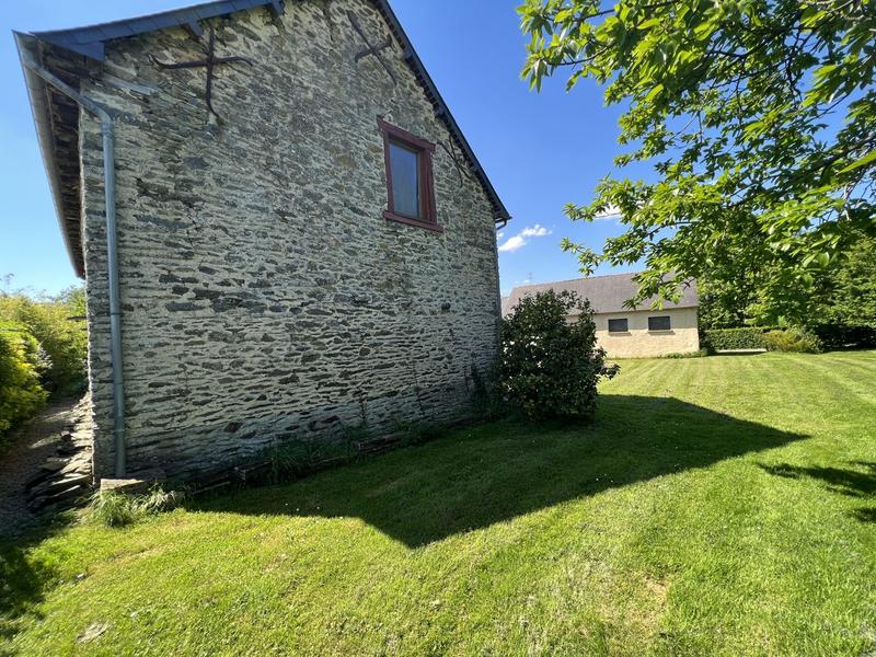 Maison - 280 m² - 8 pièces