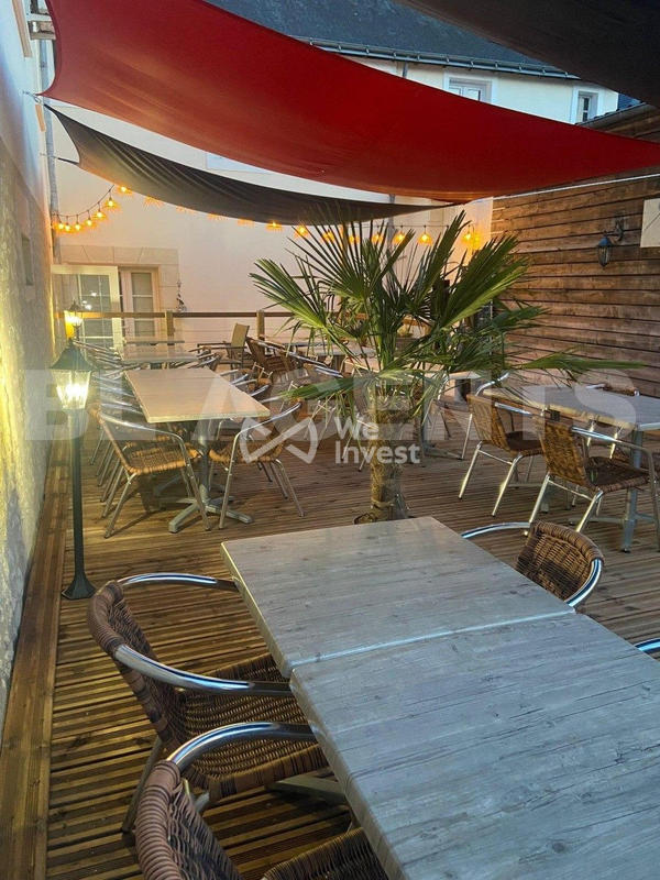 Maison - 637 m² - 20 pièces