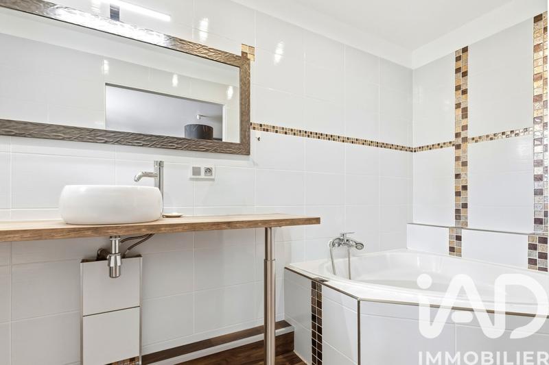 Maison - 114 m² - 4 pièces