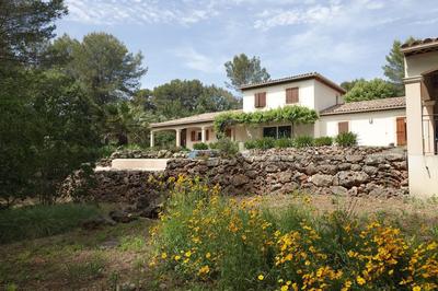 Villa - 251 m² - 5 pièces