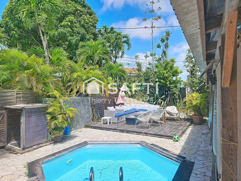 Maison - 98 m² - 5 pièces