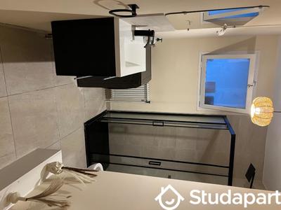 Chambre - 9 m² - 1 pièce