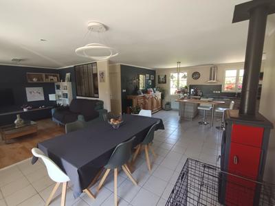 Maison - 100 m² - 3 pièces