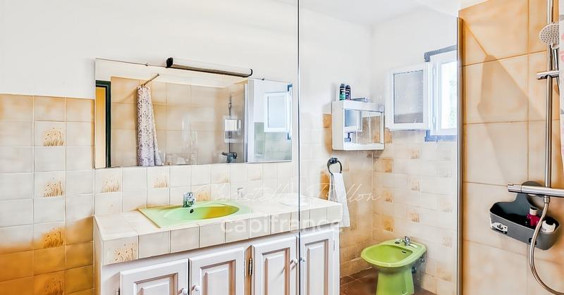 Maison - 299 m² - 11 pièces