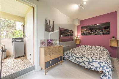 Appartement ancien - 85 m² - 4 pièces