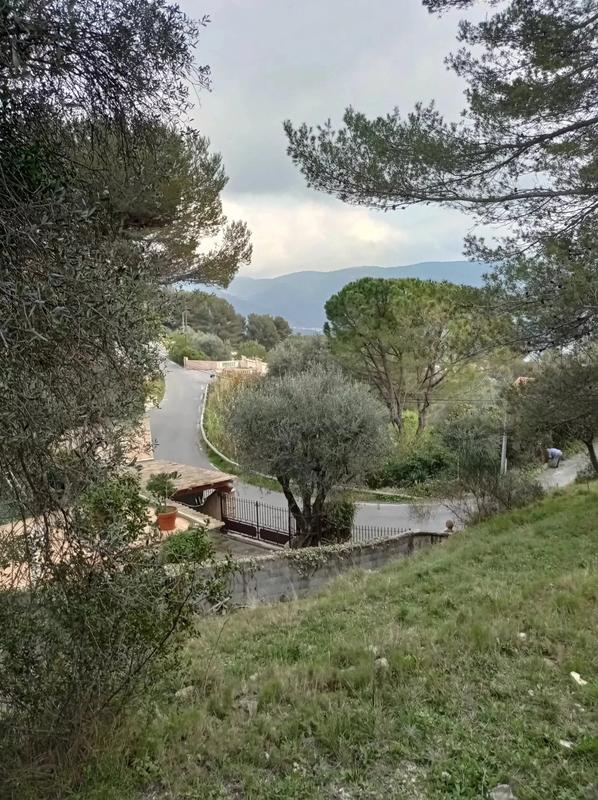 Terrain constructible - 700 m²