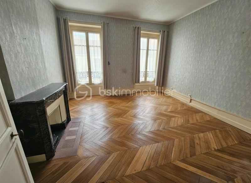Appartement - 164 m² - 6 pièces