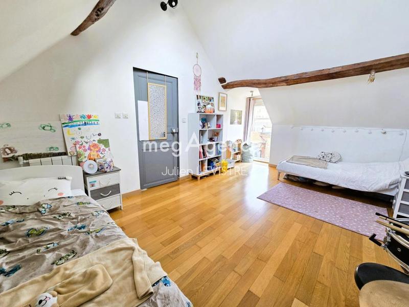 Maison - 147 m² - 6 pièces