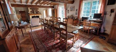 Maison ancienne - 300 m² - 9 pièces