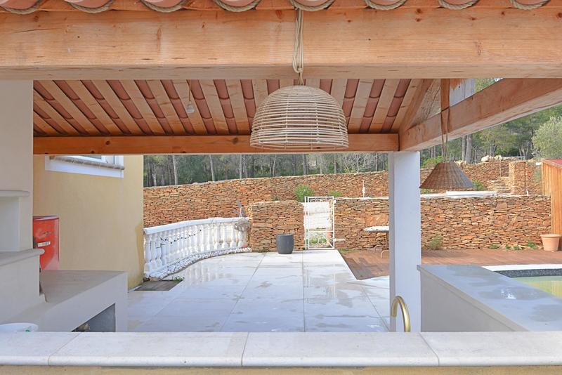 Maison contemporaine - 237 m² - 8 pièces