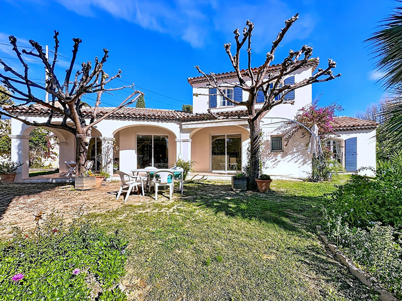 Maison - 147 m² - 4 pièces