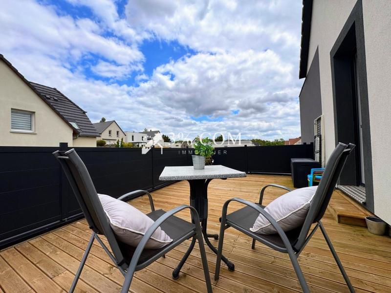 Maison - 98 m² - 5 pièces