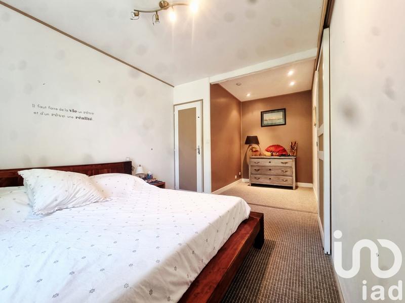 Maison - 176 m² - 10 pièces