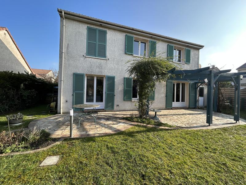 Maison - 142 m² - 6 pièces