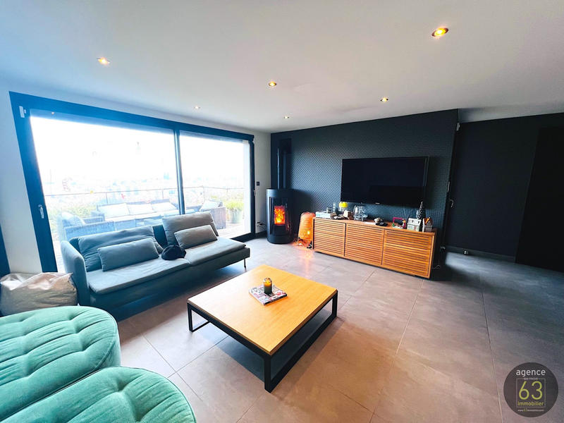 Maison - 110 m² - 4 pièces