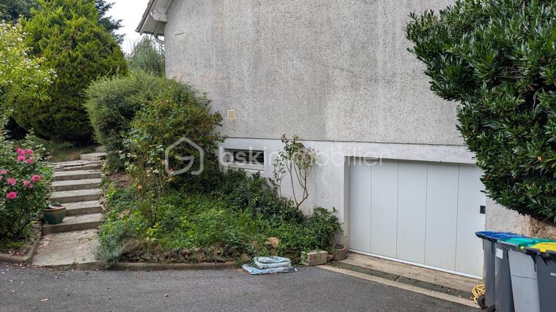 Maison de village - 140 m² - 7 pièces