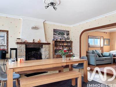 Maison - 157 m² - 5 pièces